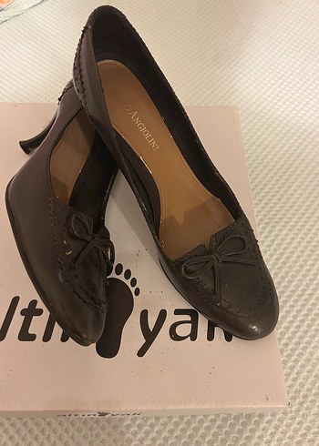 Kahverengi Deri Stiletto Fiyonklu Kadın Ayakkabı