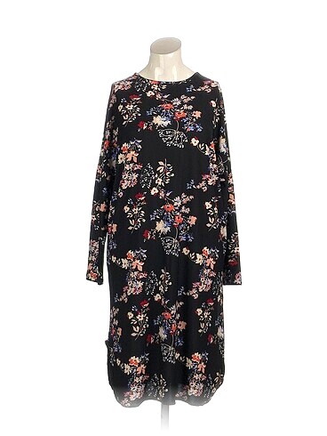 PreLoved Kısa Elbise %70 İndirimli.