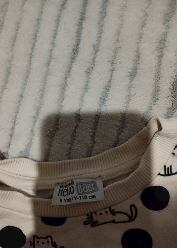 Beyaz Puantiyeli Kız Sweatshirt - Görsel 4