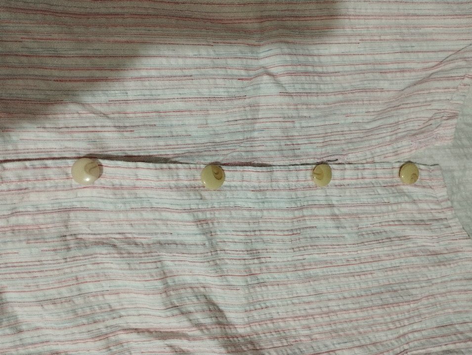 Kız Çocuk Beyaz Keten Düğmeli Straplez Bluz - Görsel 3