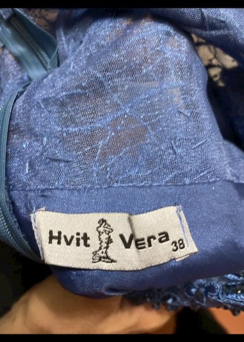 Abiye Dantel Detaylı Lacivert V Yaka Uzun Elbise