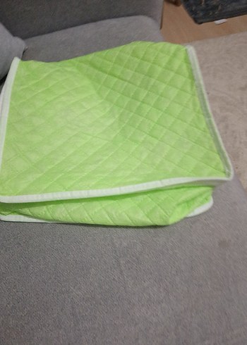 Açık Yeşil Düz Yatak Örtüsü - Görsel 2