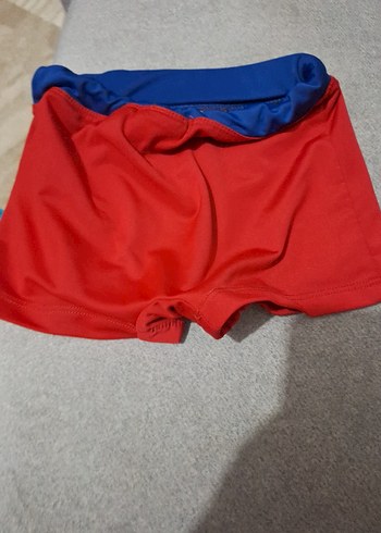 Erkek Çocuk Kırmızı Baskılı Şort Mayo - Görsel 2