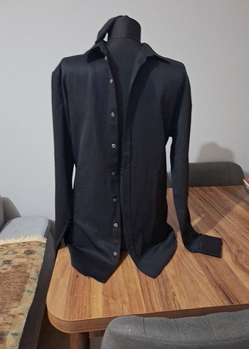 Düğmeli Siyah Erkek Gömlek m beden - Görsel 2