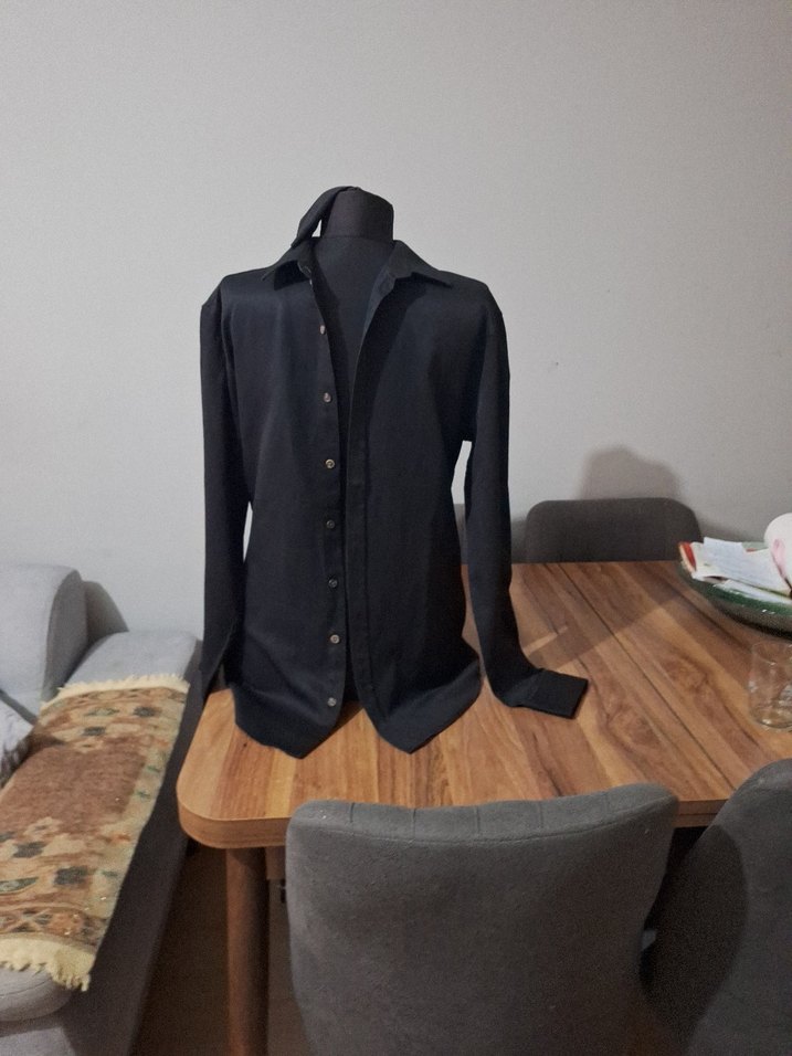 Düğmeli Siyah Erkek Gömlek m beden - Görsel 4