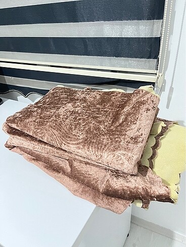 Diğer kadife koltuk örtüsü