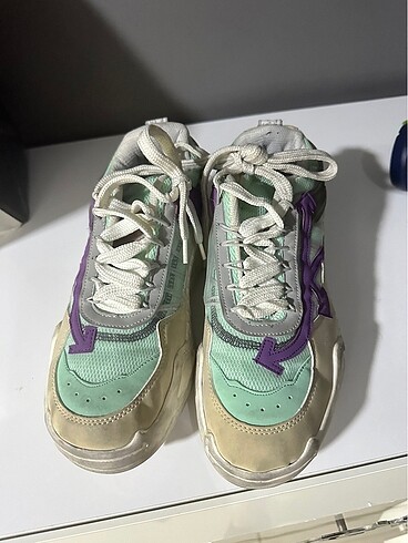 Off-White Spor ayakkabı