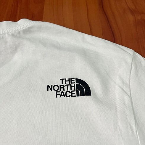 m Beden beyaz Renk THE NORTH FACE M TİŞÖRT