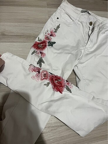 Beyaz pantalon