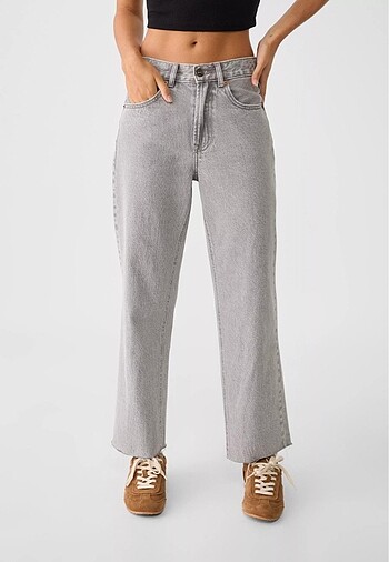 Stradivarius gri jean pantolon 42 beden