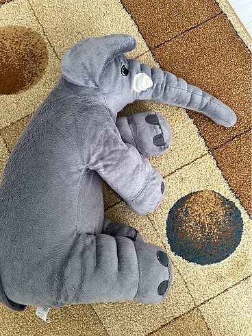 Peluş fil