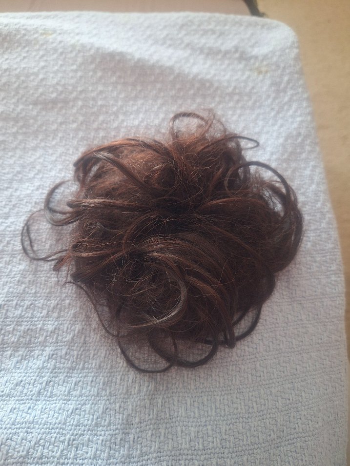 Kahverengi Elastik Topuz Tokası - Görsel 3