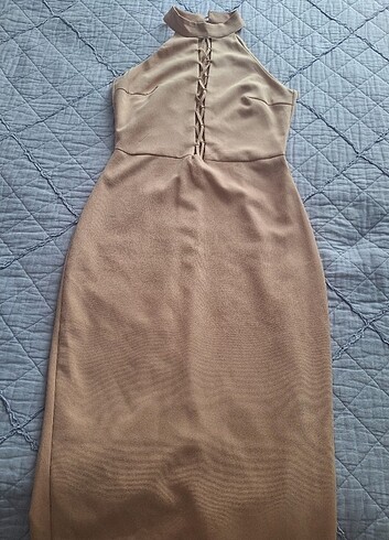 Şık detaylı elbise - Görsel 2