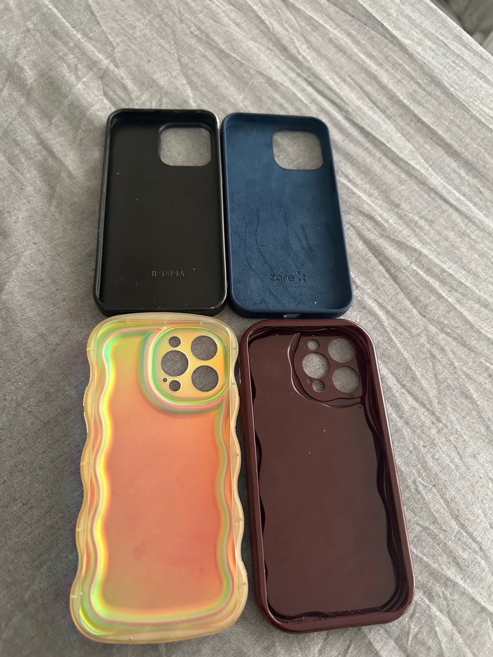 Parlak ve Çok Renkli Telefon Kılıfları - Görsel 2