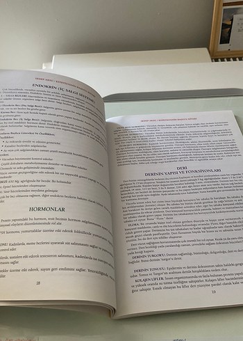 Estetisyenin Başucu Kitabı - Sedef Aksu