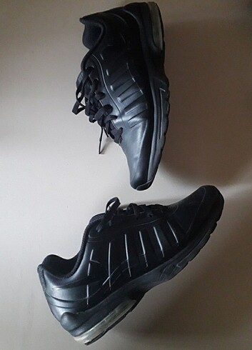 NIKE AIR MAX INVIGOR SL