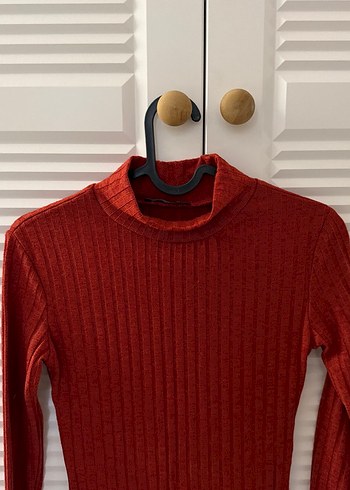 Kırmızı Yüksek Yaka Triko Elbise - Görsel 3