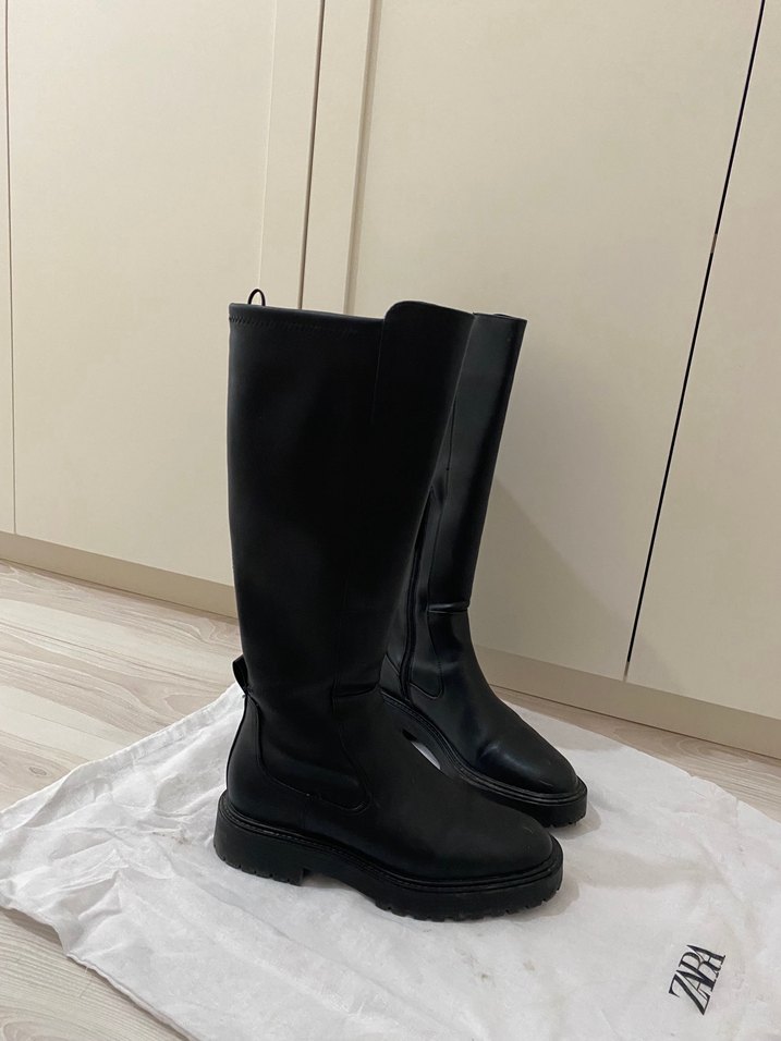 Zara Tırtıklı Tabanlı Çizme - Görsel 4