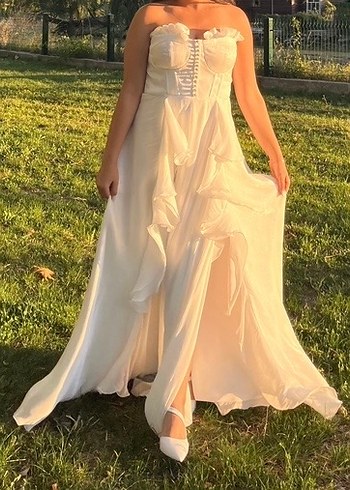 Straplez beyaz abiye - Görsel 2