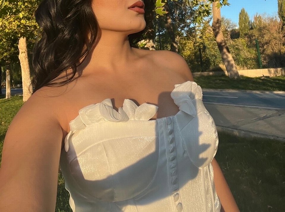 Straplez beyaz abiye - Görsel 3