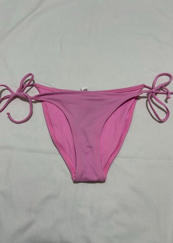 Pembe İpli Kadın Bikini Altı