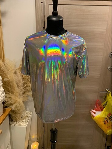 Hologram thsirt