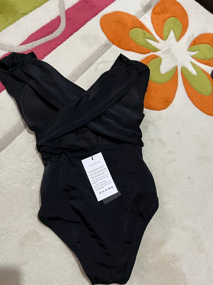 Siyah Drapeli Kadın Mayo - Görsel 4