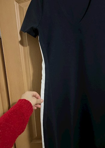 Siyah V Yakalı Midi Elbise - Görsel 9