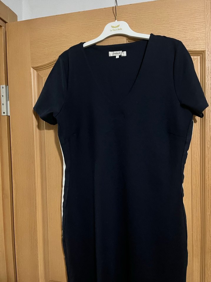 Siyah V Yakalı Midi Elbise - Görsel 4