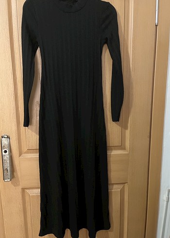 Uzun Kollu Siyah Piliseli Uzun Elbise - Görsel 8