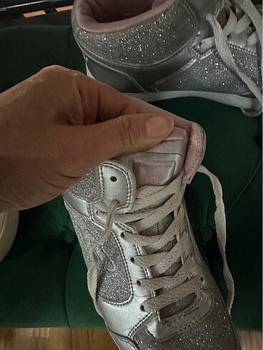 37 Beden Skechers orjinal spor ayakkabı