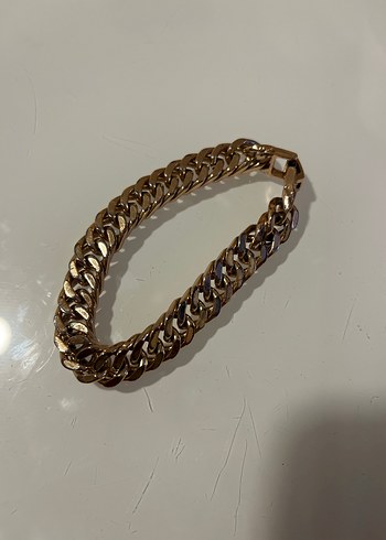 Parlak Altın Zincir Detaylı Bileklik