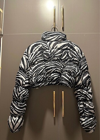 m Beden bershka zebra mont