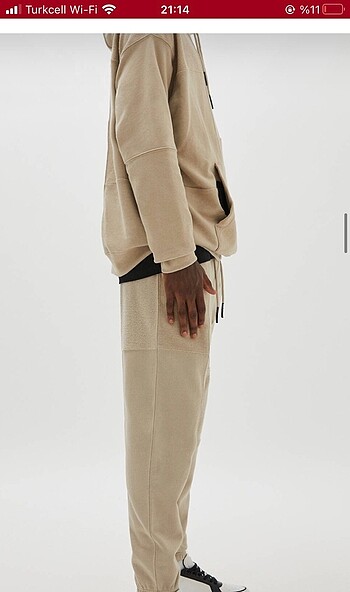 l Beden Pull bear jogger pantolon erkek
