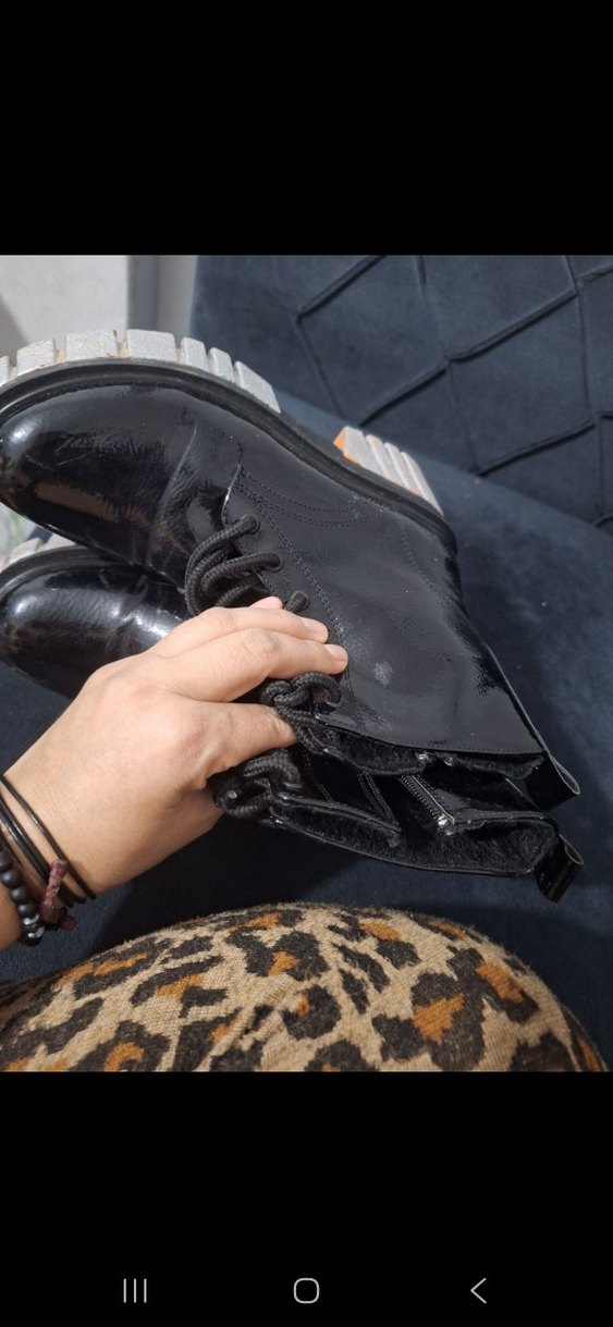 Parlak Siyah Platform Topuklu Kadın Botları - Görsel 3