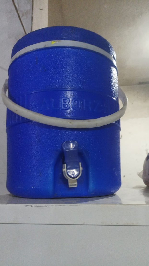 Mavi Çocuk Termosu Musluklu - Görsel 2