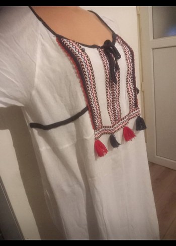 Püsküllü Nakışlı Beyaz Bohem Uzun Elbise - Görsel 3