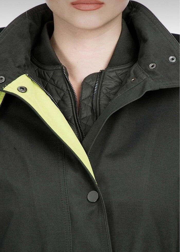 Armani Exchange Yeşil Montlu Parka Trençkot - Görsel 4