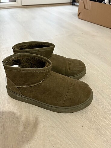 Diğer Lefties Ugg bot