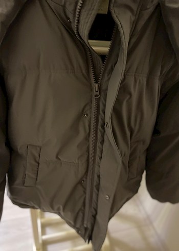 Gri Kapüşonlu Kadın Kışlık Mont resimde  defosu gözüküyor XL L M - Görsel 4