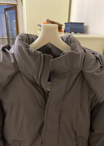 Gri Kapüşonlu Kadın Kışlık Mont resimde  defosu gözüküyor XL L M - Görsel 3