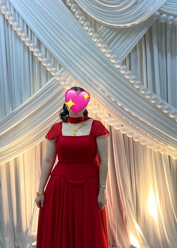 Uzun Kırmızı Yüksek Yakalı Kadın Abiye - Görsel 2