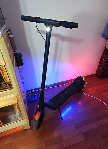 Beden kırmızı Renk Elektrikli Scooter