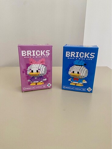Donald Duck ve Daisy Duck lego
