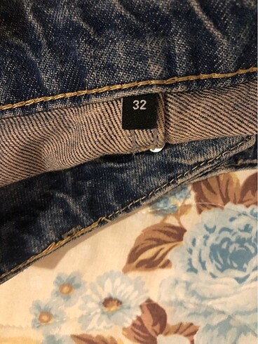 xs Beden Trendyolmilla eskitme jean