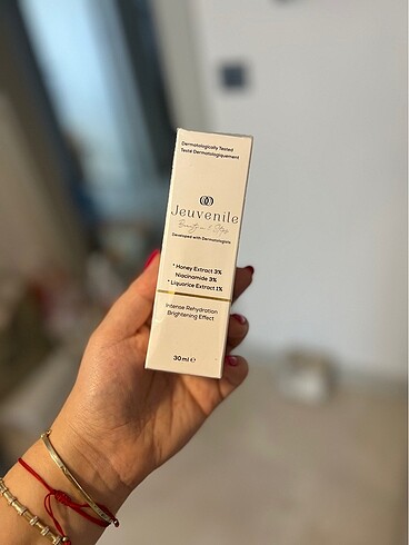 Jeuvenile Honey Serum