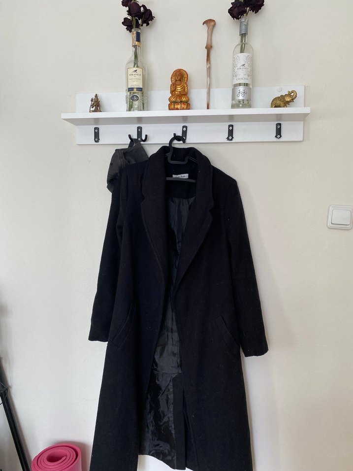 Siyah Uzun Kaban - Görsel 3