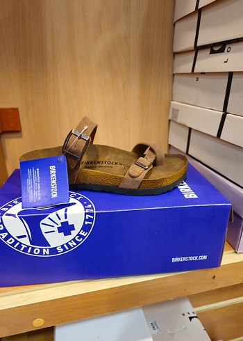 Birkenstock Kahverengi Tokalı Terlik