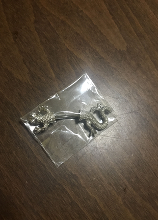 Kertenkele piercing