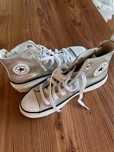 Converse Chuck Taylor